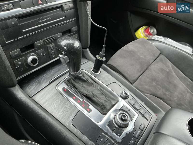 Внедорожник / Кроссовер Audi Q7 2011 в Киеве