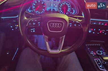 Позашляховик / Кросовер Audi Q7 2015 в Дніпрі