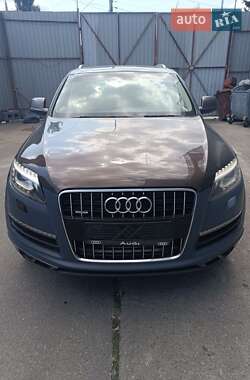 Позашляховик / Кросовер Audi Q7 2011 в Києві