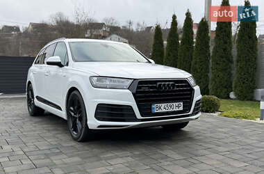 Внедорожник / Кроссовер Audi Q7 2017 в Ровно