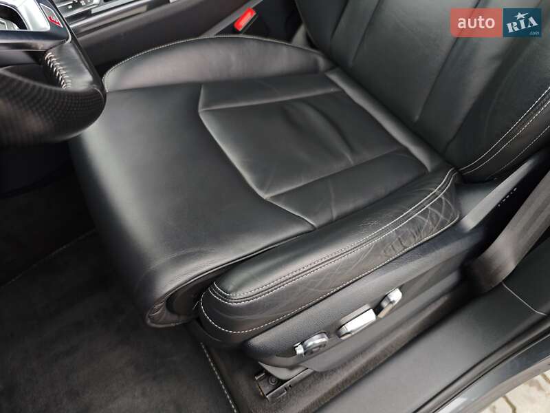 Внедорожник / Кроссовер Audi Q7 2015 в Дубно