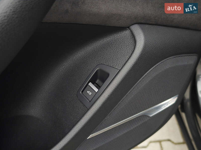 Внедорожник / Кроссовер Audi Q7 2015 в Дубно