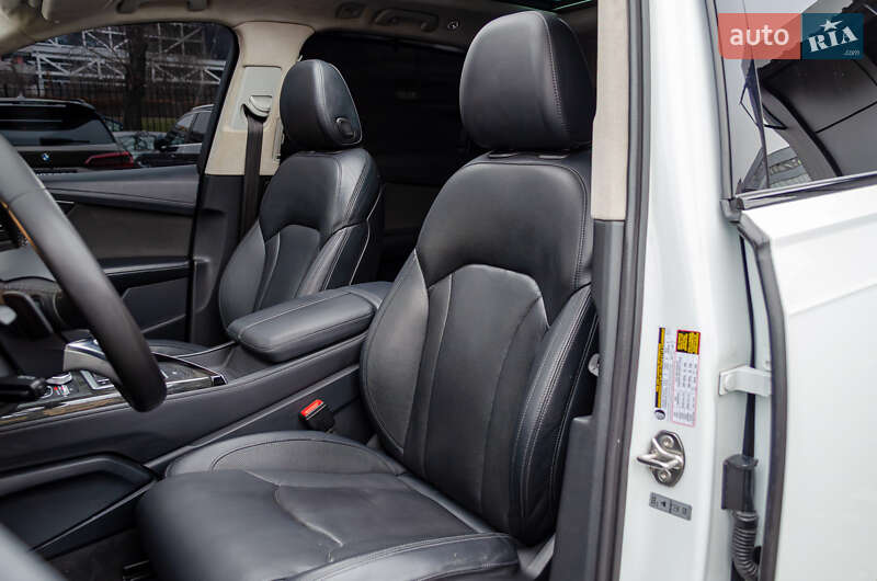 Внедорожник / Кроссовер Audi Q7 2015 в Киеве