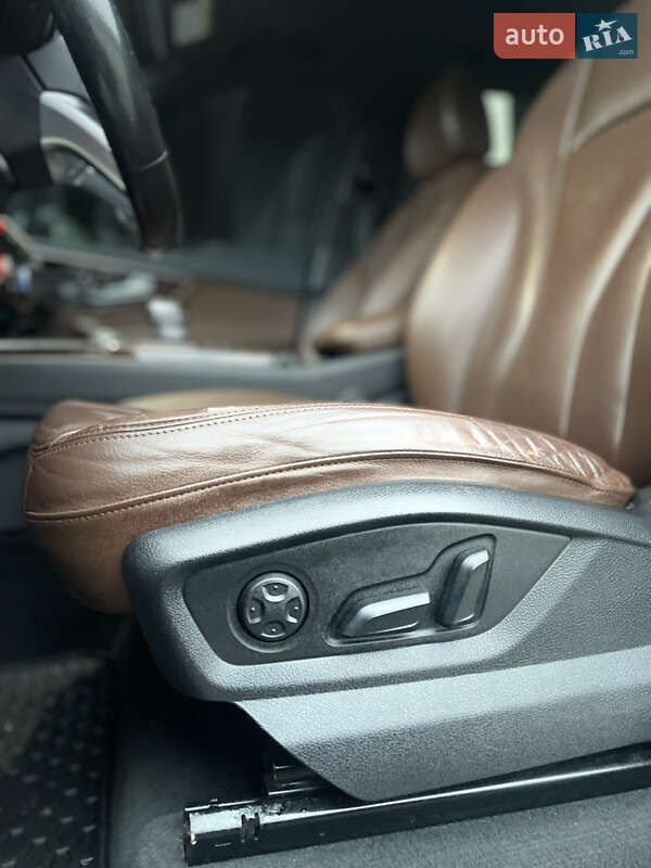 Внедорожник / Кроссовер Audi Q7 2017 в Калуше