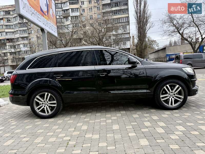 Внедорожник / Кроссовер Audi Q7 2007 в Одессе