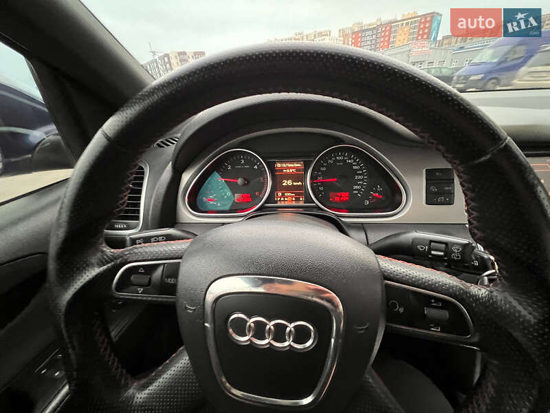 Внедорожник / Кроссовер Audi Q7 2008 в Одессе