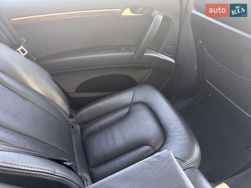 Позашляховик / Кросовер Audi Q7 2012 в Києві фото 16 Позашляховик / Кросовер Audi Q7 2012 в Києві