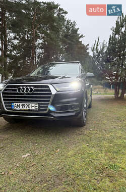 Позашляховик / Кросовер Audi Q7 2017 в Житомирі