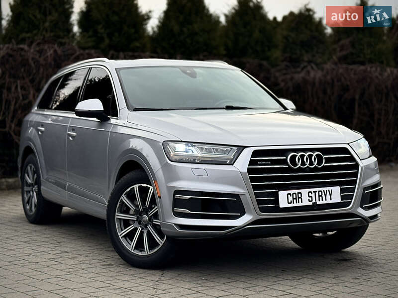 Внедорожник / Кроссовер Audi Q7 2017 в Стрые