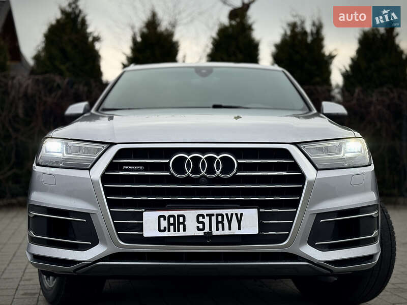 Внедорожник / Кроссовер Audi Q7 2017 в Стрые