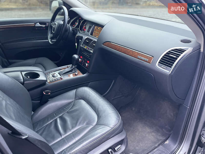 Внедорожник / Кроссовер Audi Q7 2010 в Самборе фото 27 Внедорожник / Кроссовер Audi Q7 2010 в Самборе