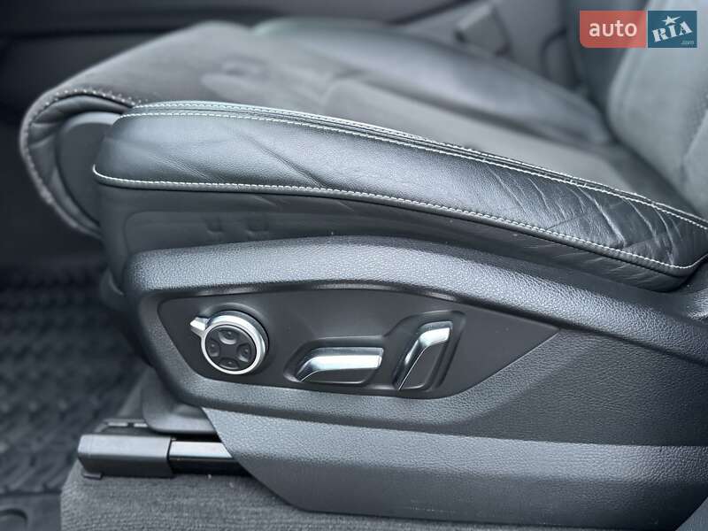 Внедорожник / Кроссовер Audi Q7 2018 в Киеве