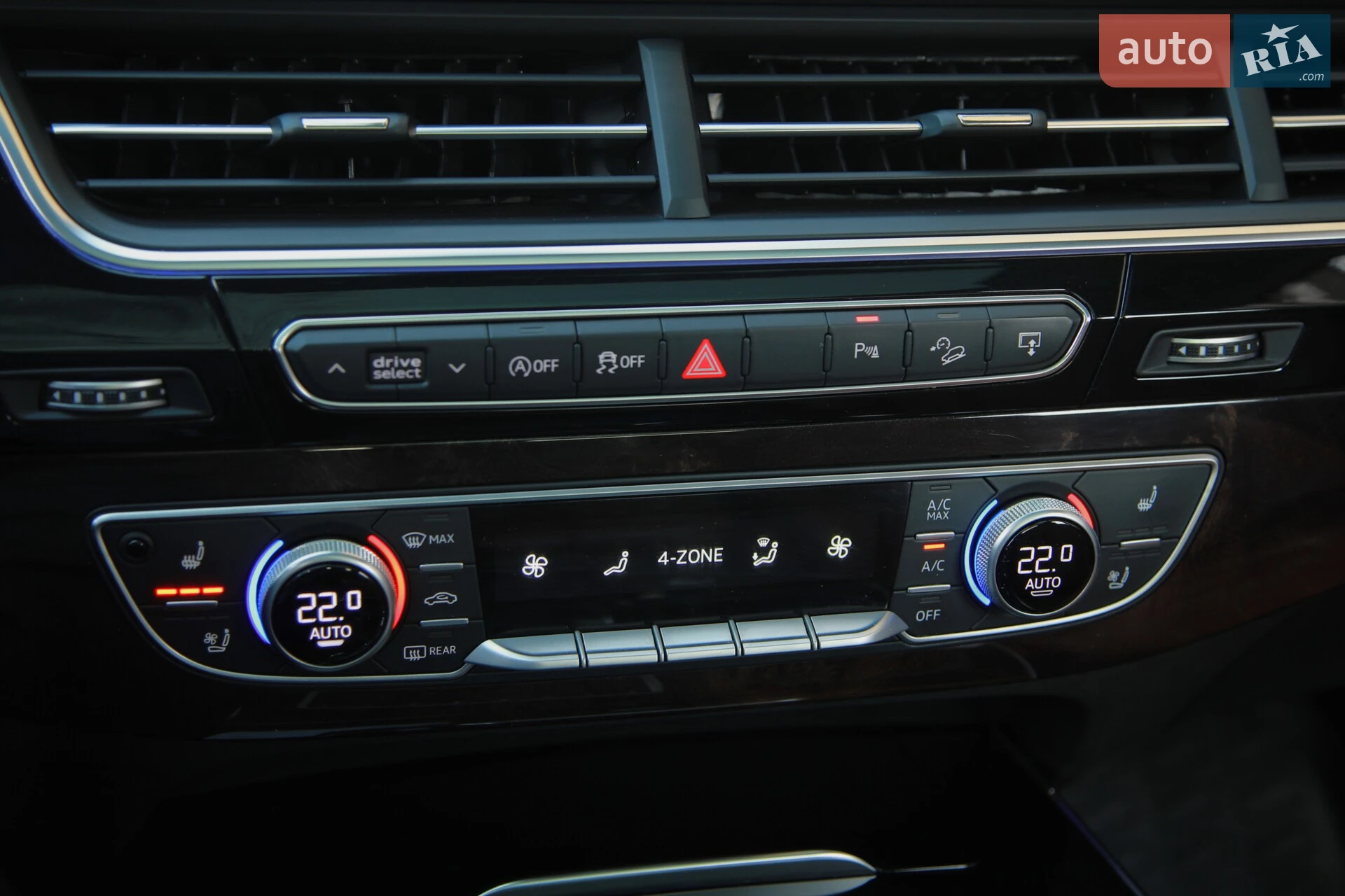 2016 Audi Q7 - мініатюра 18
