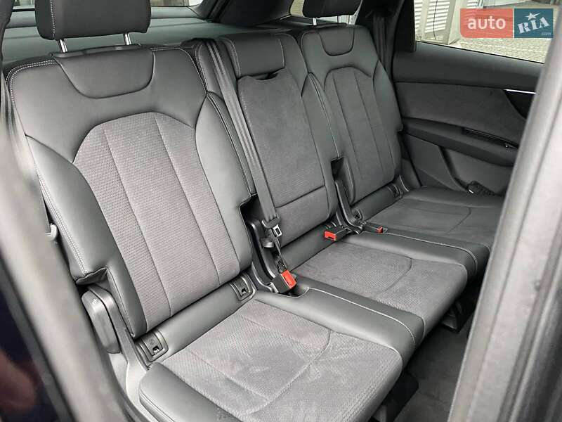 Внедорожник / Кроссовер Audi Q7 2025 в Днепре фото 24 Внедорожник / Кроссовер Audi Q7 2025 в Днепре