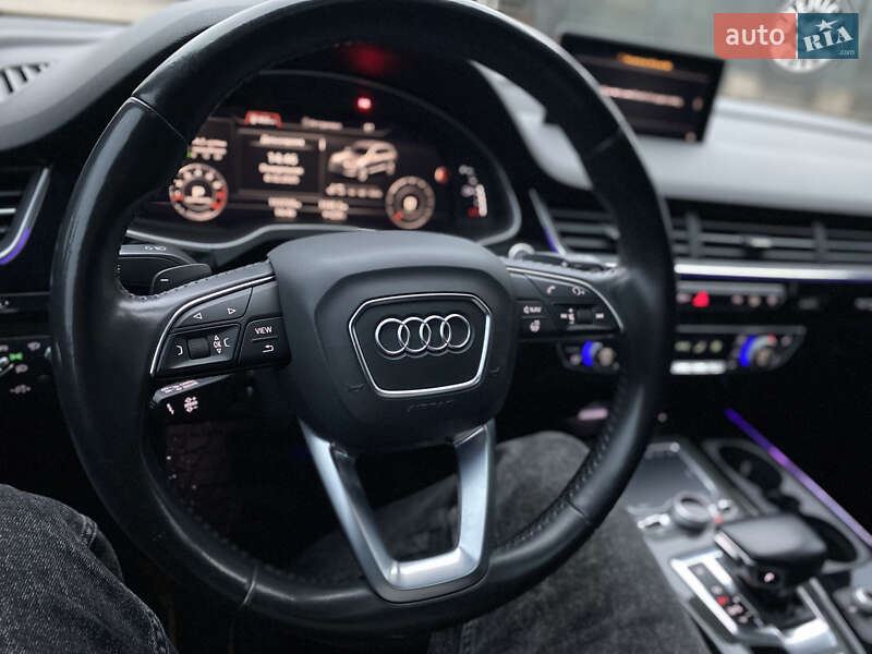 Внедорожник / Кроссовер Audi Q7 2016 в Соленом фото 14 Внедорожник / Кроссовер Audi Q7 2016 в Соленом
