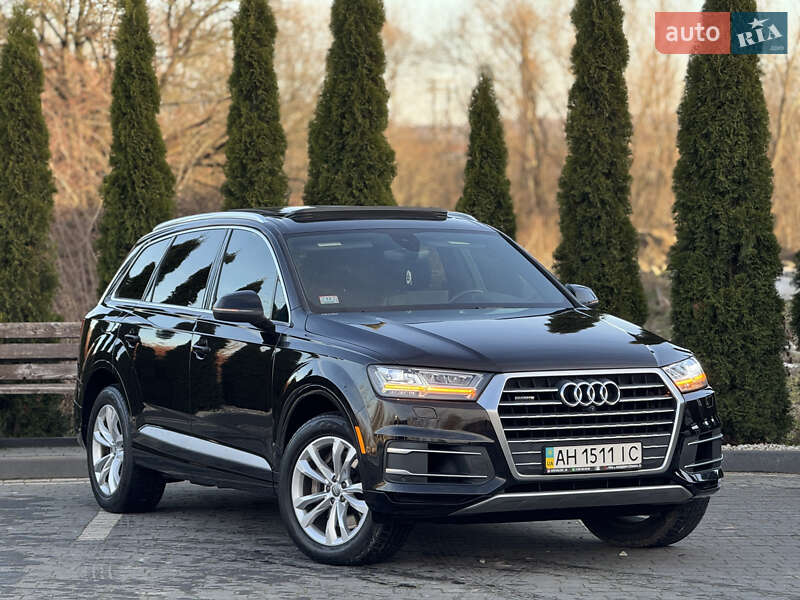 Внедорожник / Кроссовер Audi Q7 2017 в Надворной