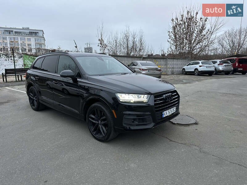 Внедорожник / Кроссовер Audi Q7 2017 в Киеве