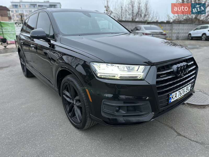 Внедорожник / Кроссовер Audi Q7 2017 в Киеве