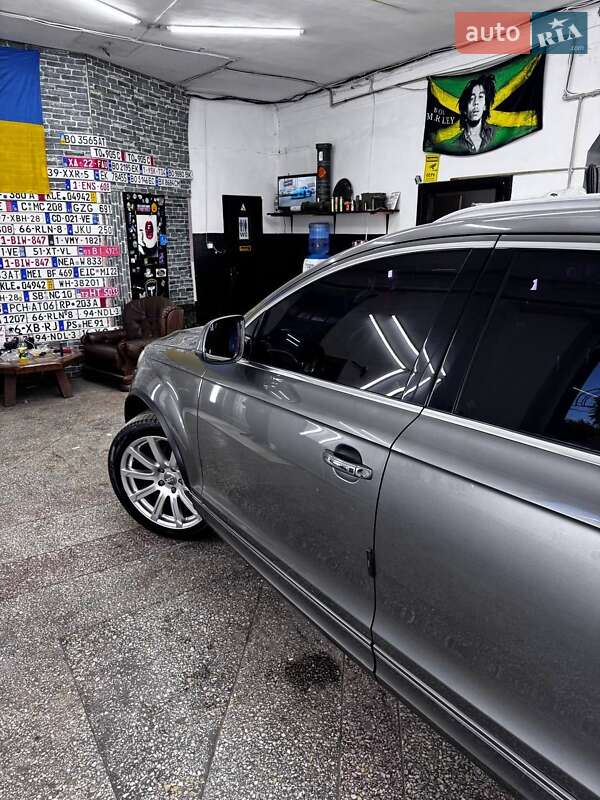 Внедорожник / Кроссовер Audi Q7 2014 в Тернополе