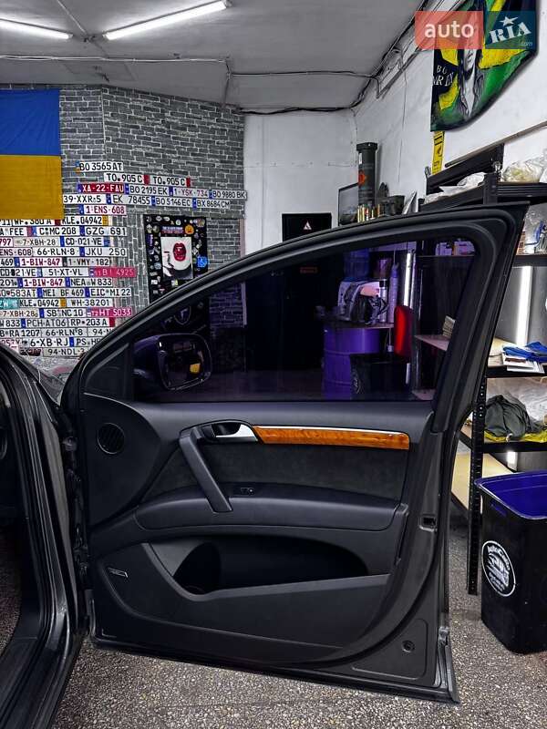 Внедорожник / Кроссовер Audi Q7 2014 в Тернополе