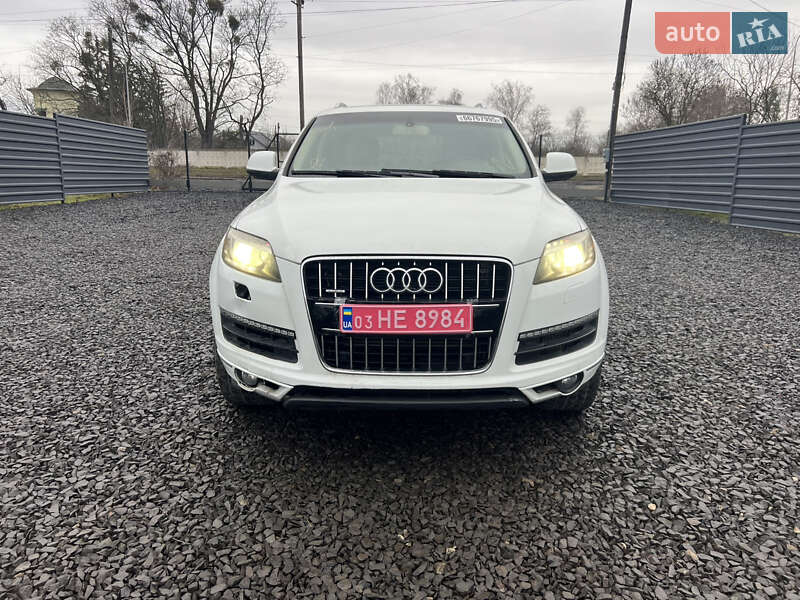 Внедорожник / Кроссовер Audi Q7 2014 в Владимире