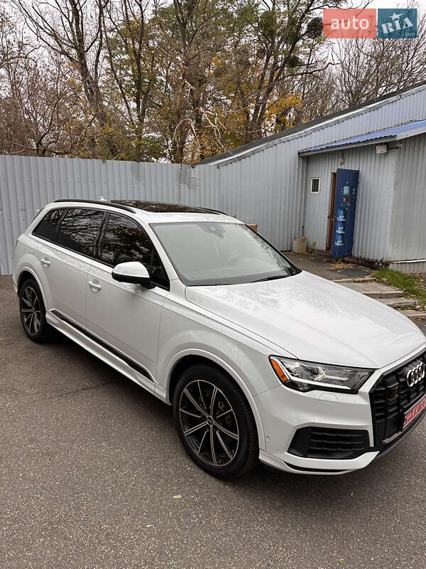 Внедорожник / Кроссовер Audi Q7 2020 в Киеве фото 27 Внедорожник / Кроссовер Audi Q7 2020 в Киеве