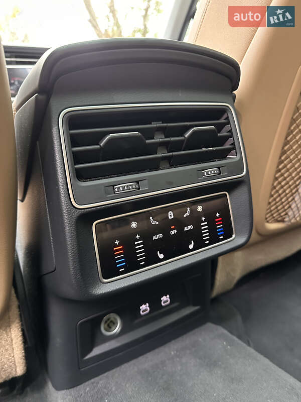 Внедорожник / Кроссовер Audi Q7 2020 в Киеве фото 48 Внедорожник / Кроссовер Audi Q7 2020 в Киеве