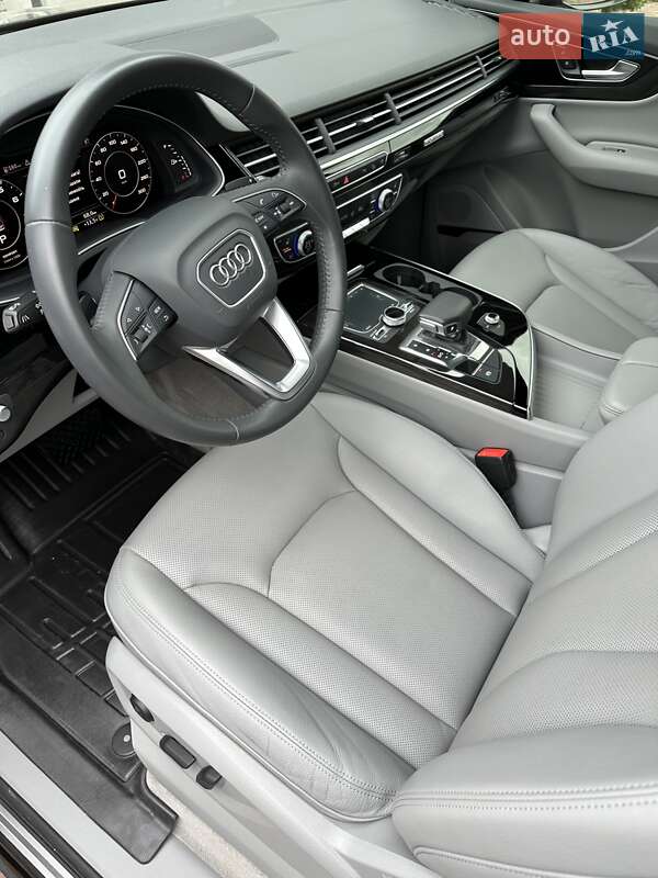Внедорожник / Кроссовер Audi Q7 2017 в Черкассах фото 5 Внедорожник / Кроссовер Audi Q7 2017 в Черкассах