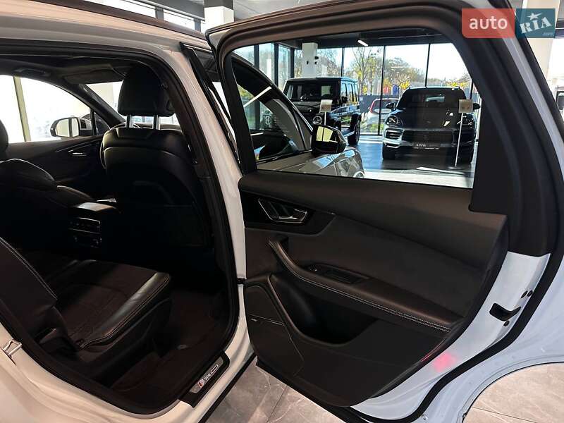 Внедорожник / Кроссовер Audi Q7 2016 в Львове фото 34 Внедорожник / Кроссовер Audi Q7 2016 в Львове