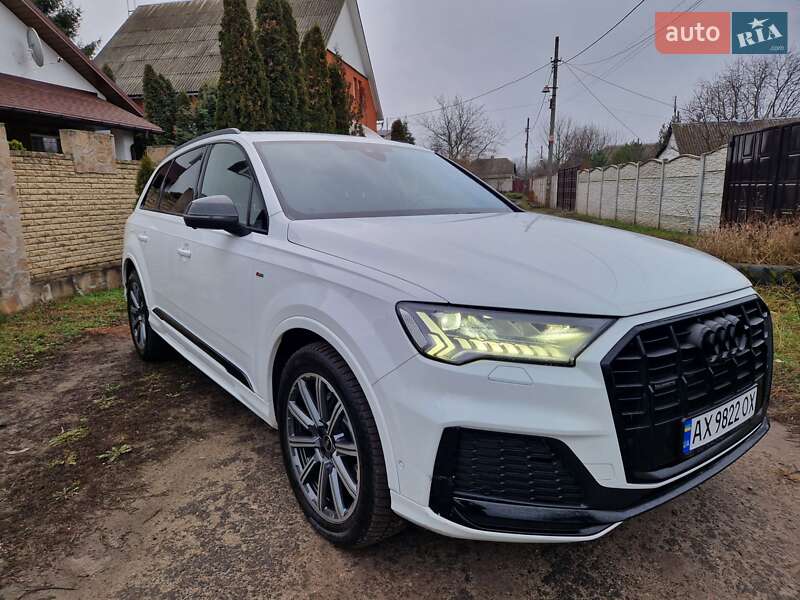 Внедорожник / Кроссовер Audi Q7 2023 в Киеве фото 6 Внедорожник / Кроссовер Audi Q7 2023 в Киеве