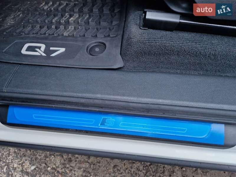 Внедорожник / Кроссовер Audi Q7 2023 в Киеве фото 46 Внедорожник / Кроссовер Audi Q7 2023 в Киеве