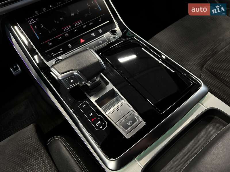 Внедорожник / Кроссовер Audi Q7 2022 в Киеве