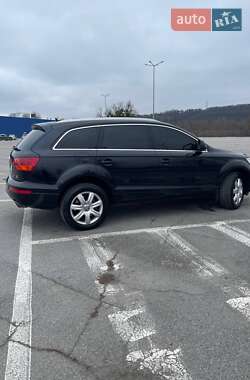 Внедорожник / Кроссовер Audi Q7 2006 в Черновцах