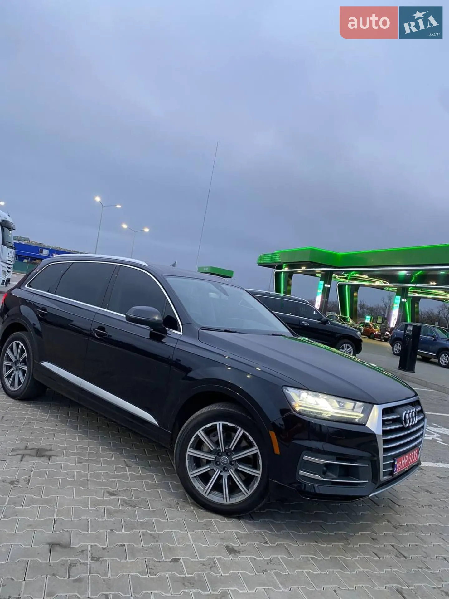 2017 Audi Q7 - мініатюра 2