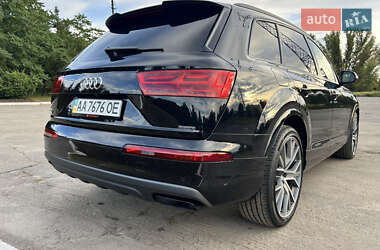 Позашляховик / Кросовер Audi Q7 2019 в Києві