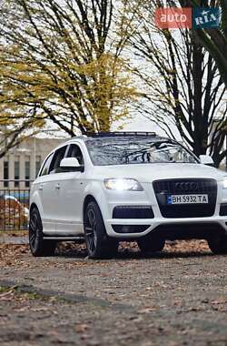Позашляховик / Кросовер Audi Q7 2010 в Херсоні
