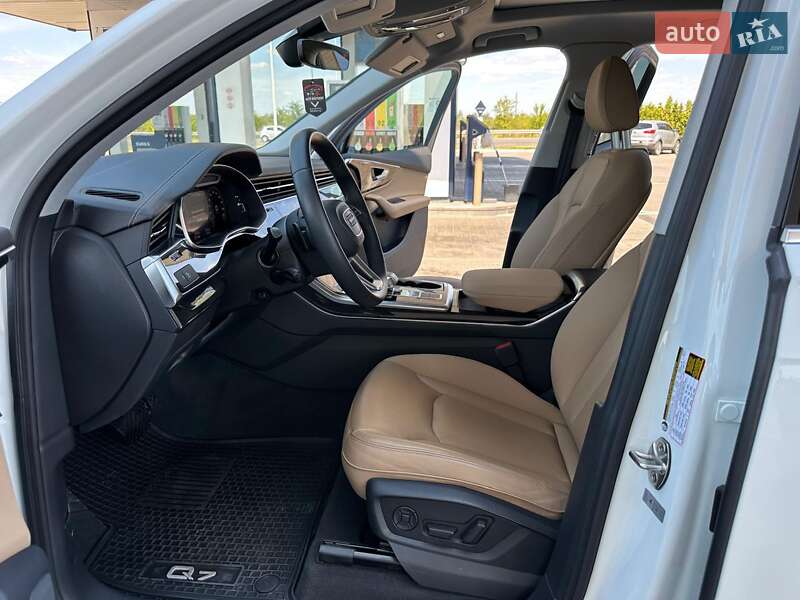Внедорожник / Кроссовер Audi Q7 2023 в Днепре фото 13 Внедорожник / Кроссовер Audi Q7 2023 в Днепре