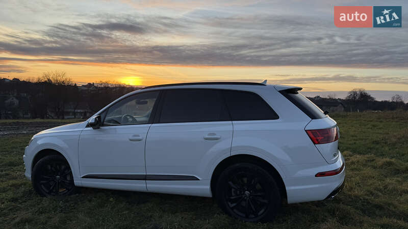Внедорожник / Кроссовер Audi Q7 2017 в Львове