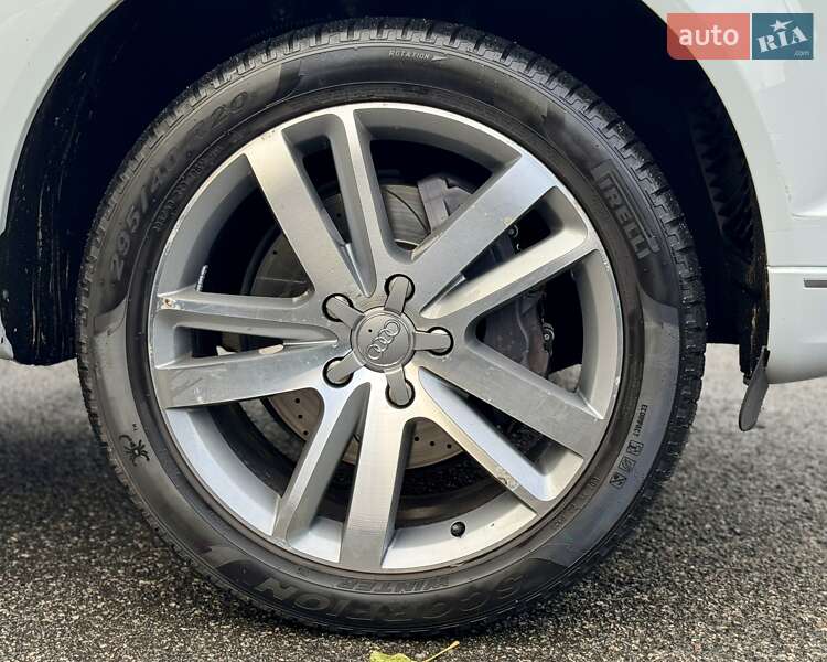 Внедорожник / Кроссовер Audi Q7 2012 в Киеве