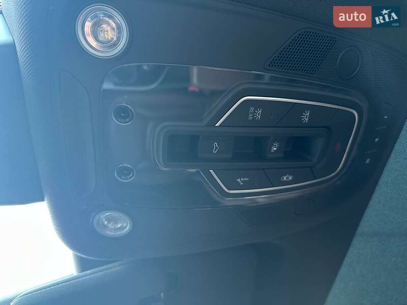 Внедорожник / Кроссовер Audi Q7 2017 в Киеве