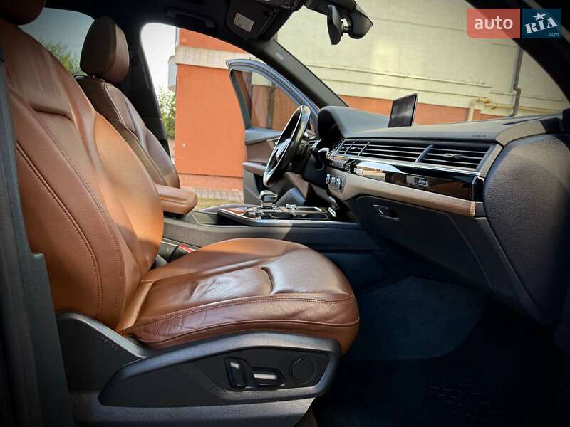 Внедорожник / Кроссовер Audi Q7 2017 в Киеве