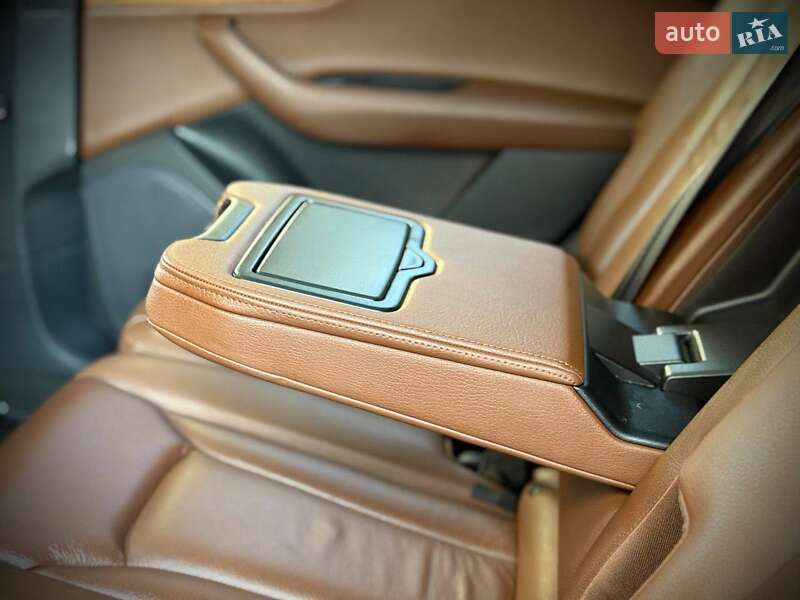 Внедорожник / Кроссовер Audi Q7 2017 в Киеве