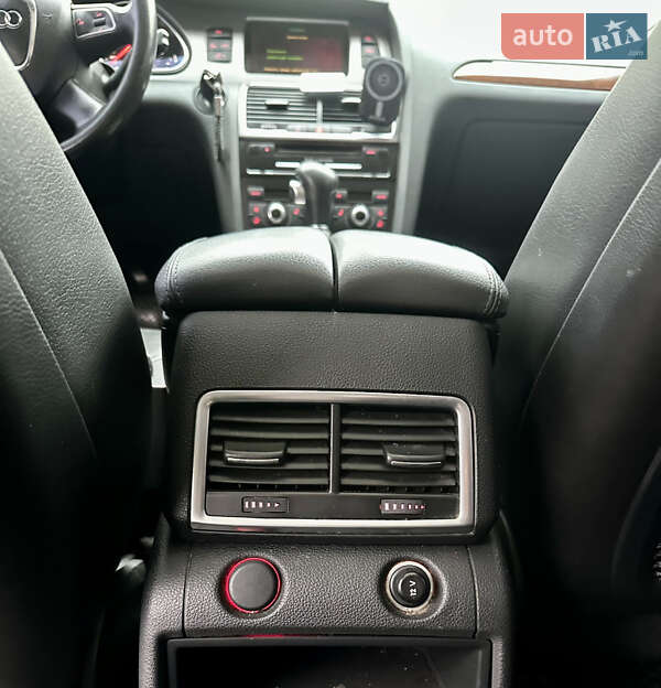 Внедорожник / Кроссовер Audi Q7 2010 в Ивано-Франковске