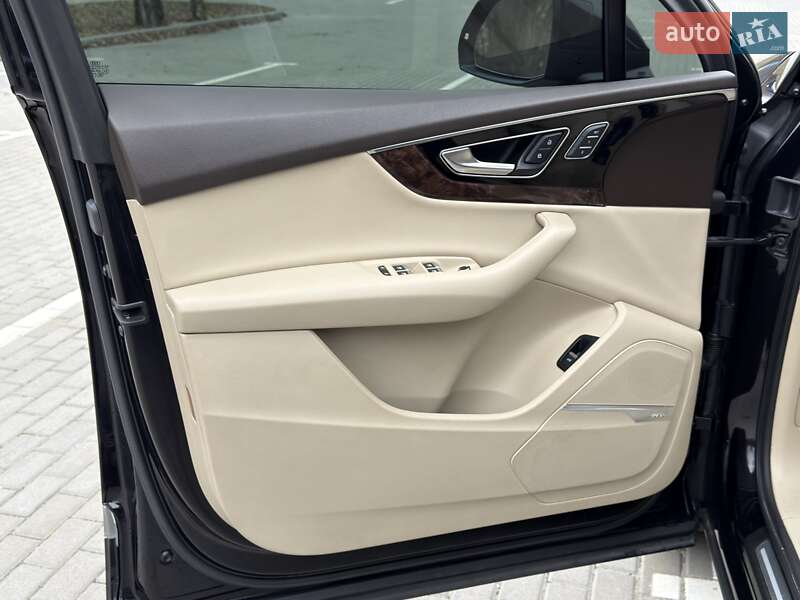 Внедорожник / Кроссовер Audi Q7 2018 в Запорожье