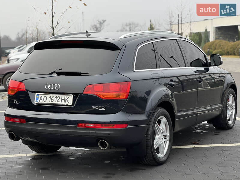 Внедорожник / Кроссовер Audi Q7 2007 в Мукачево