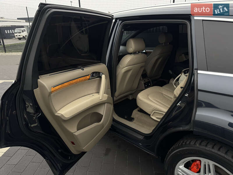 Внедорожник / Кроссовер Audi Q7 2007 в Мукачево