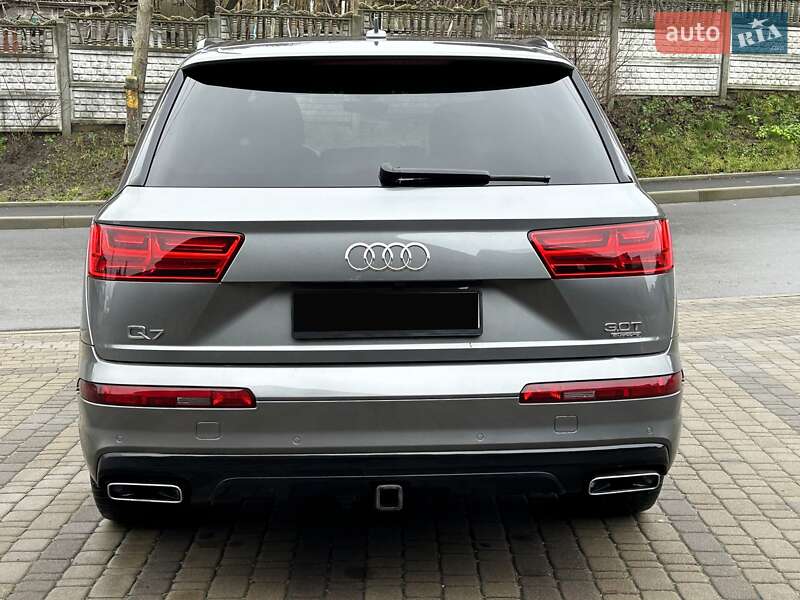 Внедорожник / Кроссовер Audi Q7 2017 в Киеве