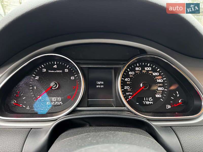 Позашляховик / Кросовер Audi Q7 2015 в Києві