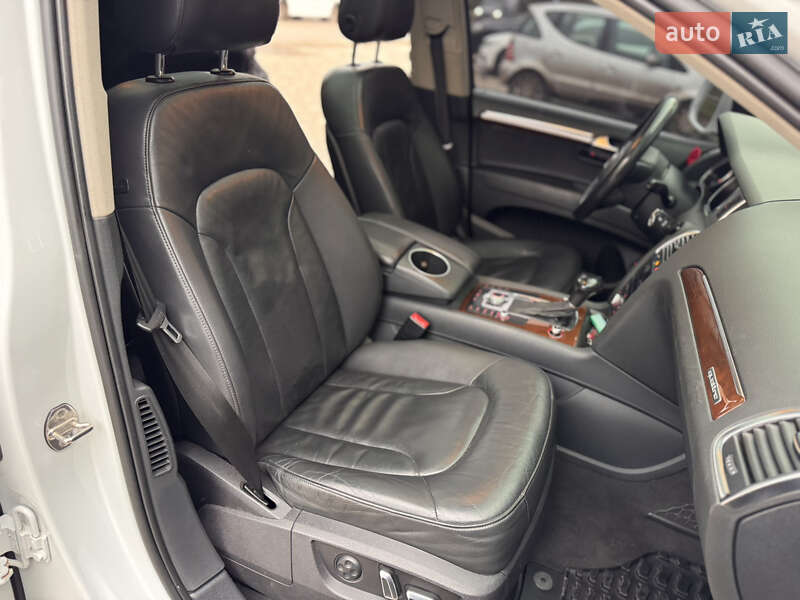 Внедорожник / Кроссовер Audi Q7 2012 в Одессе