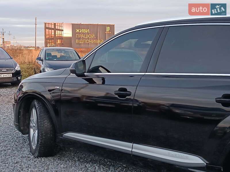 Внедорожник / Кроссовер Audi Q7 2015 в Львове